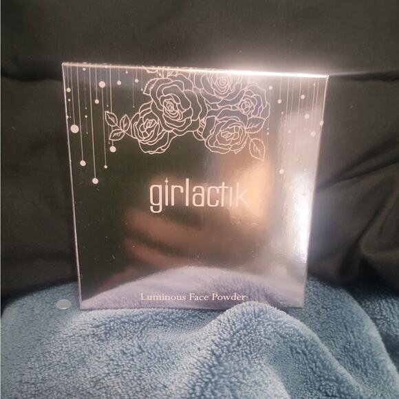 Girlactik Luminous Face Powder - Neutral - New - Picture 1 of 3